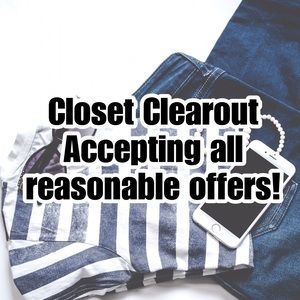 CLEANING OUT MY CLOSET!!